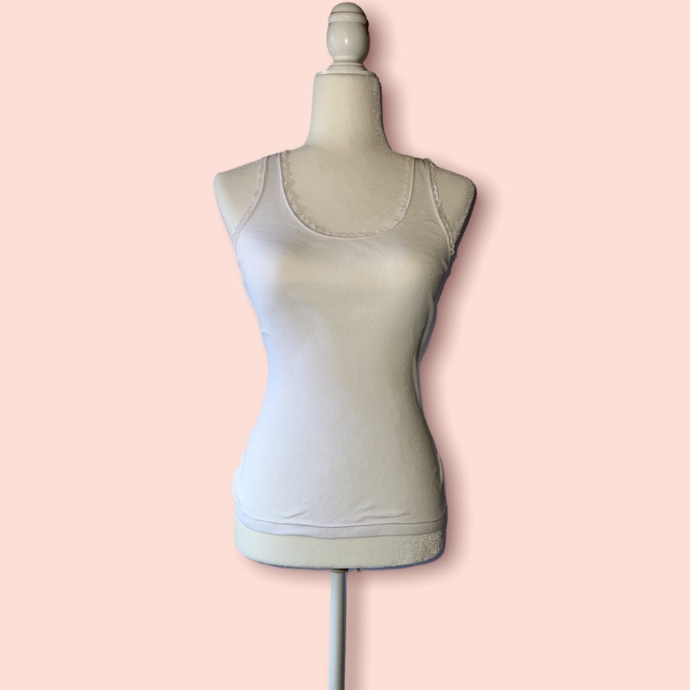 b. tempted by Wacoal- White Camisole Tank Top: Small